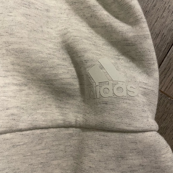 Adidas size medium new - Picture 5 of 5